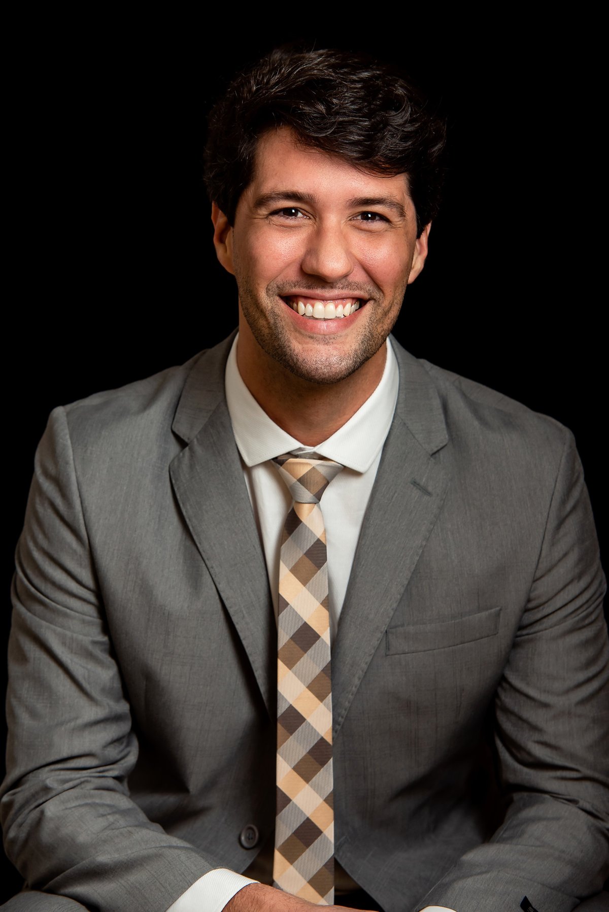 Dr. José Grimaldi — especialista em reabilitação oral na Casa Grimaldi em Itapema